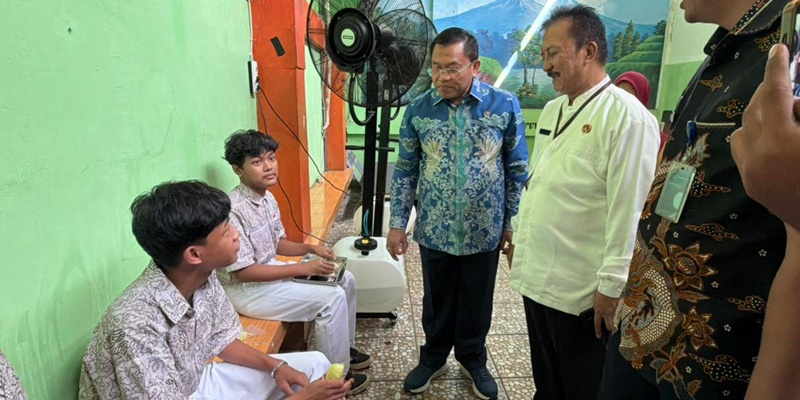 Wakil Kepala BGN Tinjau Distribusi MBG hingga Budaya Demokratis Sekolah
