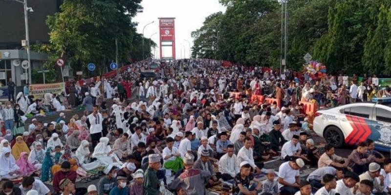 Jembatan Ampera Palembang Ditutup saat Salat Iduladha