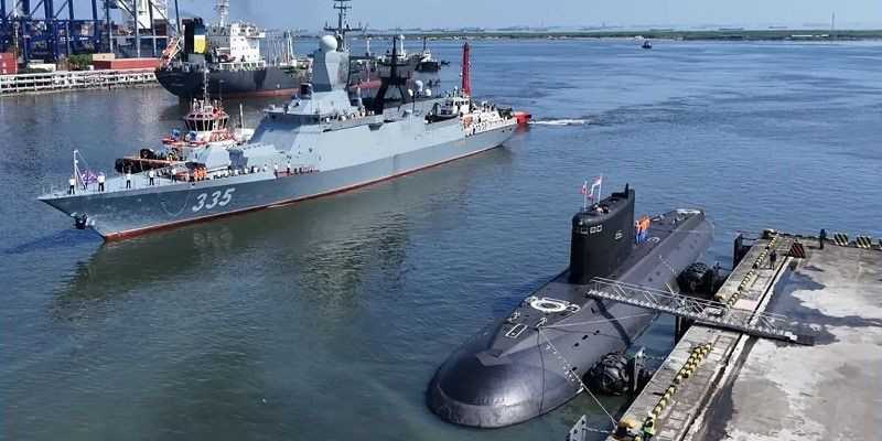 Ada Sinyal Intelijen di Balik Sandarnya Kapal Selam Rusia di Jakarta