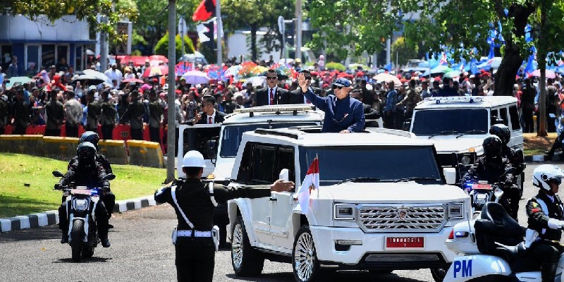 Prabowo Dijemput Pakai Maung saat Tiba di Cebu Filipina