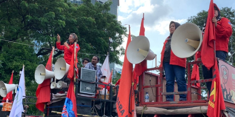 Eksistensi Buruh di Kursi Singgasana