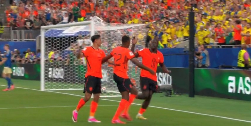 Belanda Buka Asa Lolos 32 Besar Usai Gulung Swedia 5-1