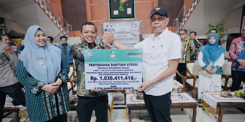 Wamensos Gelontorkan Bantuan Atensi Rp1,03 Miliar di Pringsewu