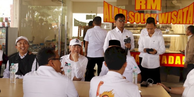 Safari Politik Jokowi cuma Demi Gibran dan Kaesang
