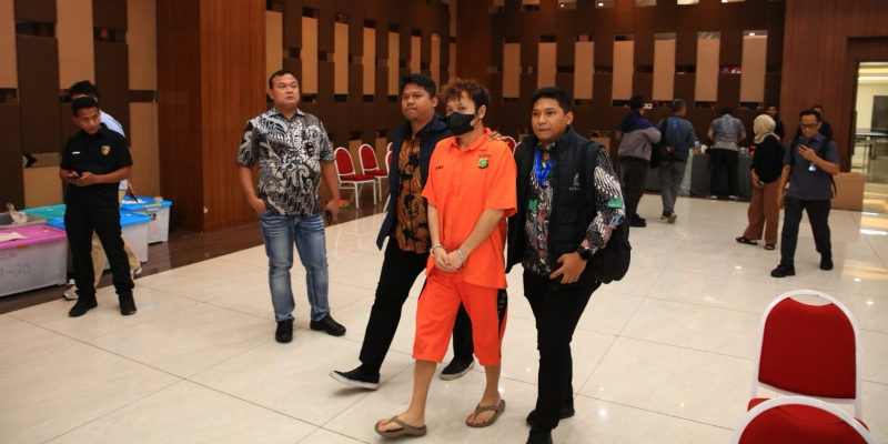 Buronan 'Most Wanted' China Zheng Rongjing Ditangkap di Bandara Soetta