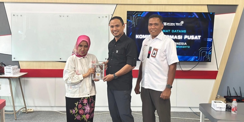 Telkom Bersama KIP Dukung Literasi Keterbukaan Informasi Pub