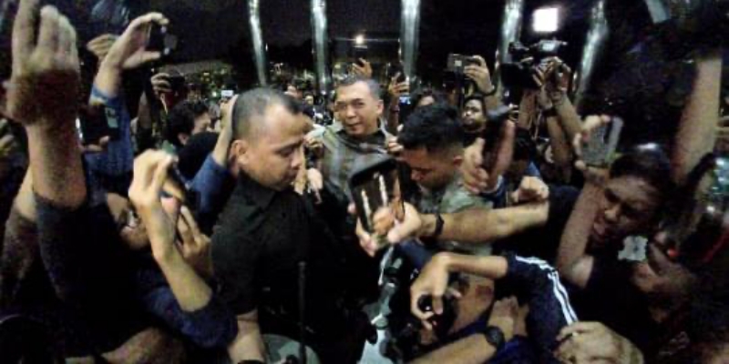 LSAK: OTT Imigrasi Kado Ultah Pancasila untuk Rakyat