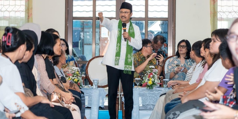 Gus Ipul Cek Perkembangan Siswa Sekolah Rakyat Menengah Pertama Manado