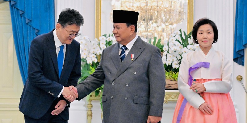 Prabowo Terima Surat Kepercayaan Delapan Dubes Negara Sahaba