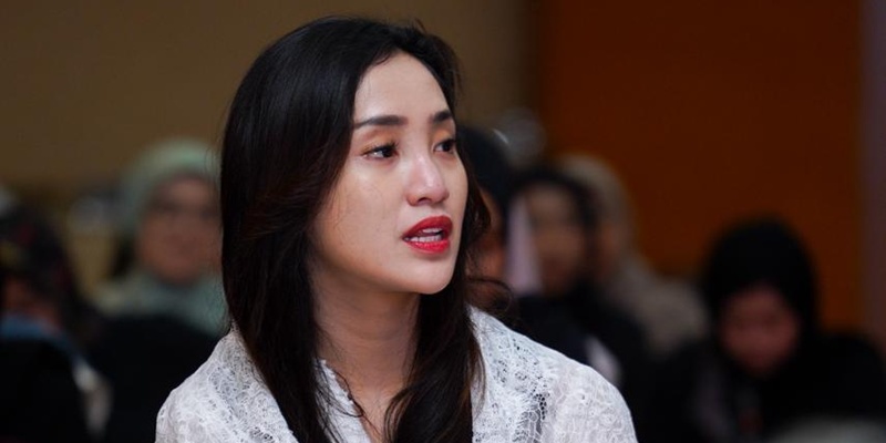 Di Balik Narasi Indonesia Gelap
