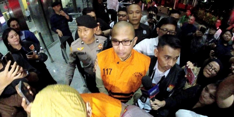 Bos Operasional Maktour Hampir Nangis Digiring ke Rutan KPK