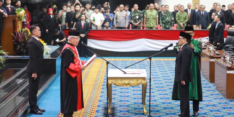 Suhud Alynudin Resmi Gantikan Khoirudin sebagai Ketua DPRD D
