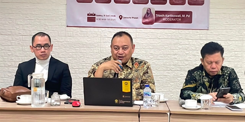 Kasus Korupsi Batu Bara Jangan Cuma Berhenti di Febrie Adriansyah!
