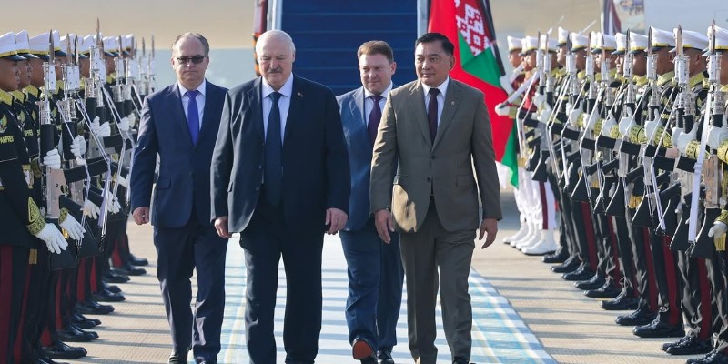 Lukashenko Jadi Pemimpin Asing Pertama yang Menginap di Istana Negara