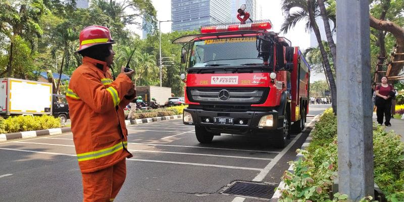 Si Jago Merah Lalap Bangunan di Ruko Central Cikini