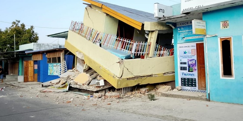 Pemerintah Diminta Prioritaskan Sekolah Rusak Akibat Gempa NTT
