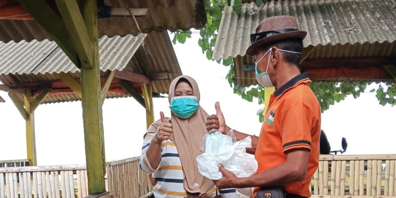 BNPB Bagi-Bagi Masker