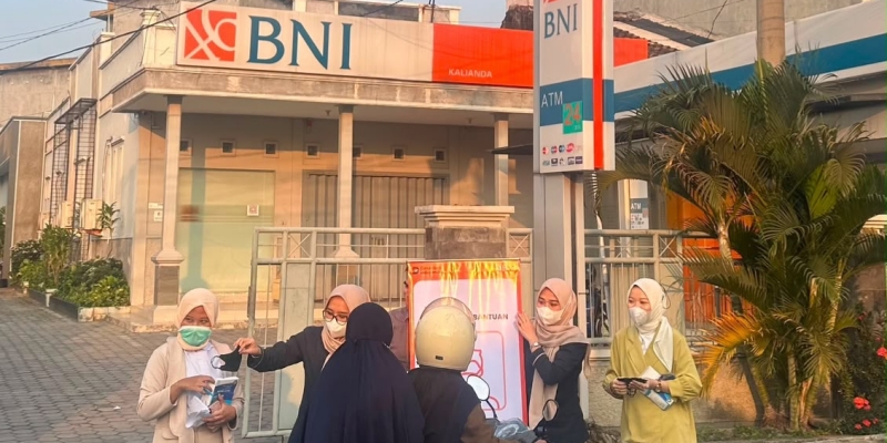 BNI Bagikan Masker dan Obat-obatan untuk Warga Terdampak Erupsi Anak Krakatau