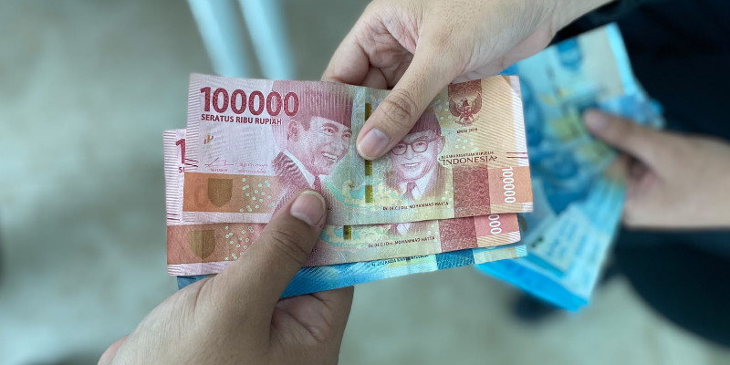 Rupiah Melemah, Risiko Geopolitik Kembali Menghantui Pasar