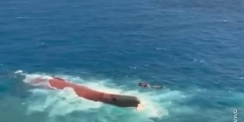 Visual Bangkai Kapal Virgo Transport 8 Sudah Terbalik di Laut Jawa