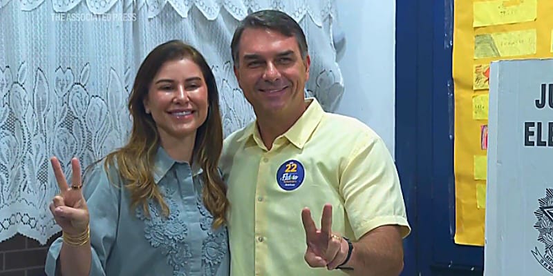Flavio Bolsonaro Tolak Hasil Pilpres Brasil dan Minta Pemilu Dibatalkan