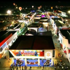 Berburu Perlengkapan Rumah Jelang Hari Raya