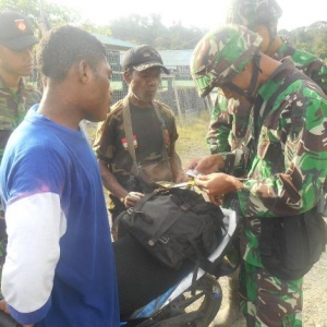 Yonif 400/Raider Amankan 1 Kg Ganja di Keerom