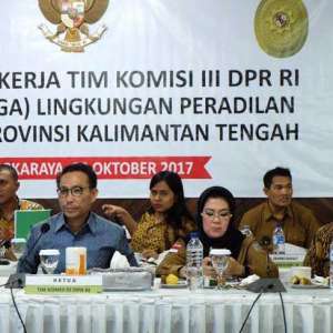 Komisi Hukum DPR Bahas OTT KPK Saat Kunker Ke Pengadilan