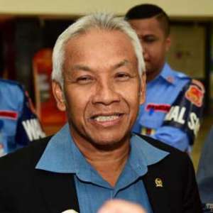 Agus Hermanto Protes Subsidi Listrik Masyarakat Anambas Dicabut