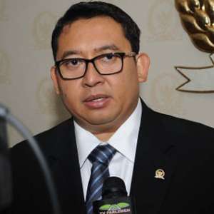 Fadli Zon: Perpres TKA Sangat Berbahaya<i>!</i>