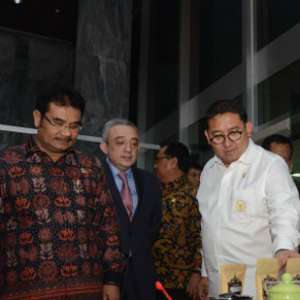 Impor Dosen Perlu Kehati-Hatian