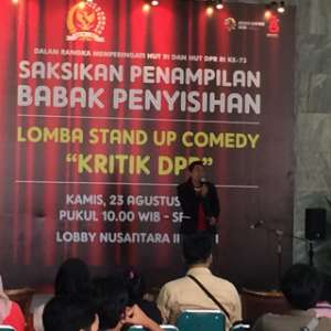 <i>Stand Up Comedy</i> 