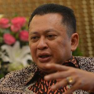 Bamsoet Minta Menpar Akselerasi Pengembangan Wisata Halal