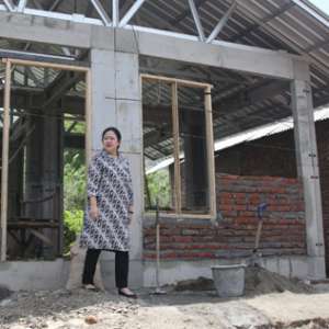 Menko PMK Pastikan Pembangunan Rumah Korban Gempa Berjalan Lancar