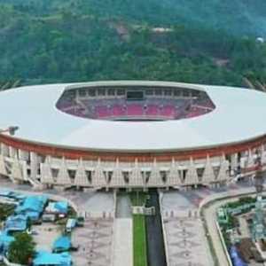 Berdasarkan Hitungan MAKI, Selisih Dana Bansos Bisa Buat Bangun 2 Stadion Megah Di Papua