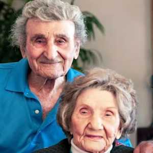 Pasangan Ralp Kohler, 104 tahun, dan istrinya, Dorothy, 103 tahun, telah menikah selama 86 tahun/Net