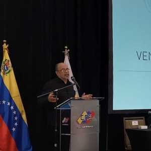 Presiden Consejo Nacional Electoral (CNE) atau Dewan Pemilihan Nasional Venezuela, Prof. Pedro Calzadilla Perez, ketika membuka proses pemantauan Pemilu 2021 di Hotel JW Marriott, Kamis (18/11)./RMOL