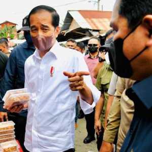 Presiden Joko Widodo di Pasar Baru, Tanjung Enim, Sumatera Selatan, Senin (24/1)./Ist