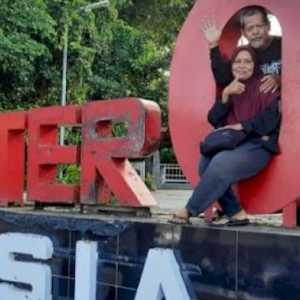 Kiki Hartono dan Heli Hidayati saat tiba di Titik 0 KM Sabang/RMOL Aceh