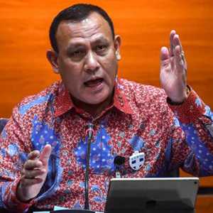 Sebulan Ciduk Tiga Kepala Daerah, Natalius Pigai: Prestasi Firli Bahuri Luar Biasa untuk Indonesia
