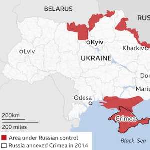 Wilayah berwarna merah sudah dikuasai oleh pasukan Rusia hingga 25 Februari 2022 pukul 18.00 waktu setempat/BBC