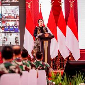 Ketua DPR RI Puan Maharani saat beri pembekalan Dalam Rapim TNI-Polri, di Mabes TNI, Cilangkap, Jakarta, Selasa (1/3/)/Ist