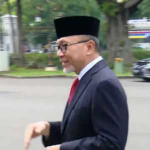 Ketua Umum Partai Amanat Nasional (PAN), Zulkifli Hasan tiba di Istana Merdeka, Jakarta Pusat/Repro