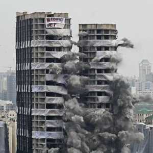 Penghancuran bangunan Apex dan Ceyane, yang biasa disebut 