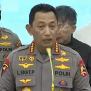 Kapolri Jendral Listyo Sigit Prabowo dalam jumpa pers di Mabes Polri/Repro