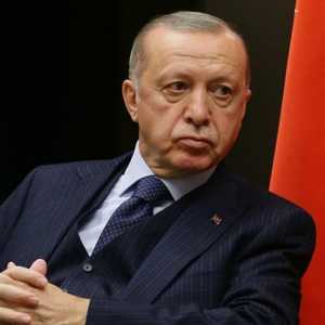 Erdogan: Turki Siap Jadi Tuan Rumah Pertemuan Putin dan Zelensky