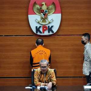 KPK Resmi Tahan Penyuap Hakim Agung Sudrajad Dimyati