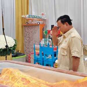 Prabowo Subianto Hormat untuk Lieus