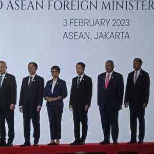Meski Diundang, Wakil Myanmar Absen di Pertemuan Menlu ASEAN