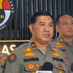 Meski Kondisi Lebih Parah, Kapolda Jambi Dahulukan Anak Buah Dievakuasi